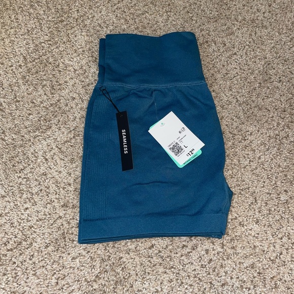 Forever 21 biker shorts - Picture 2 of 3